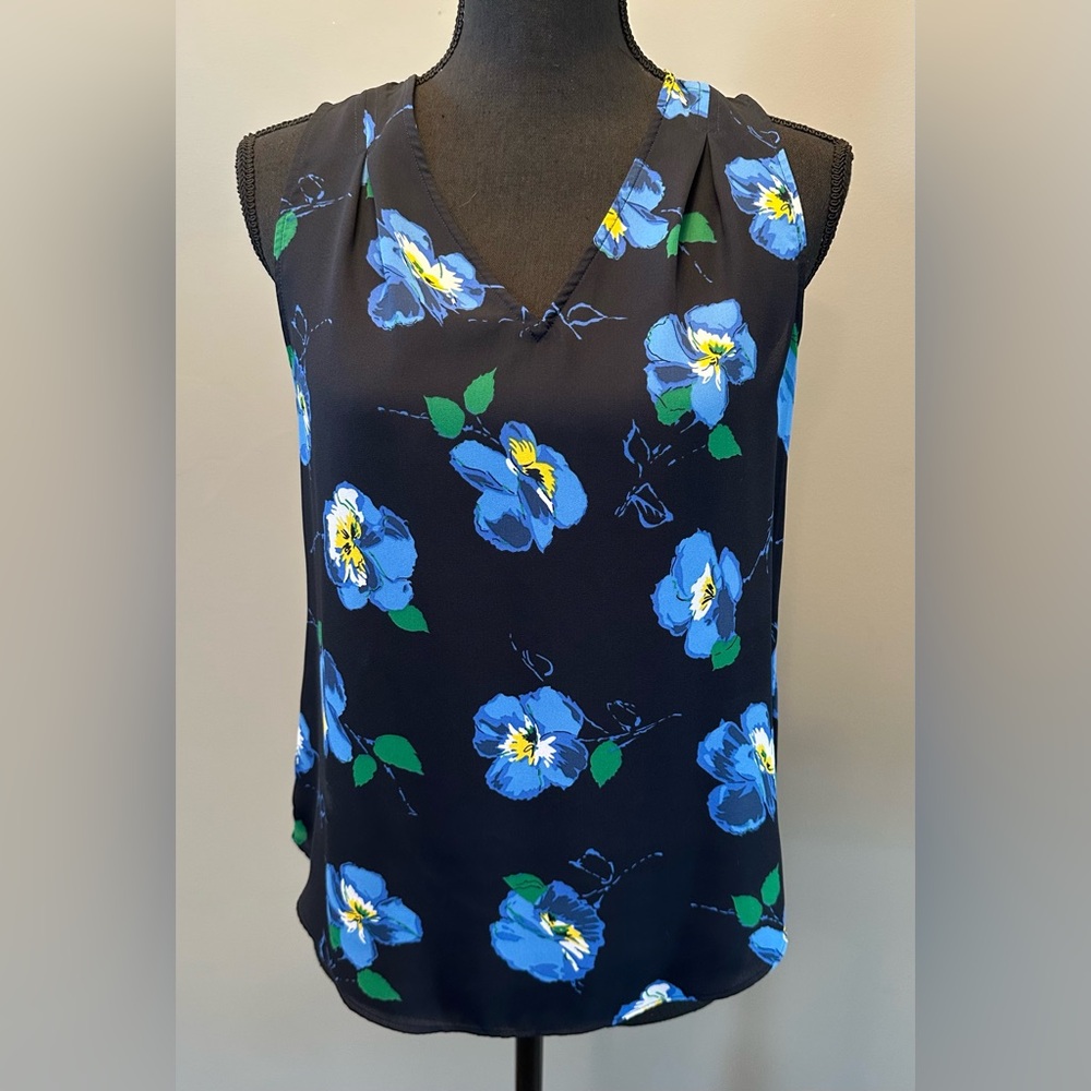 Banana Republic sleeveless floral blouse